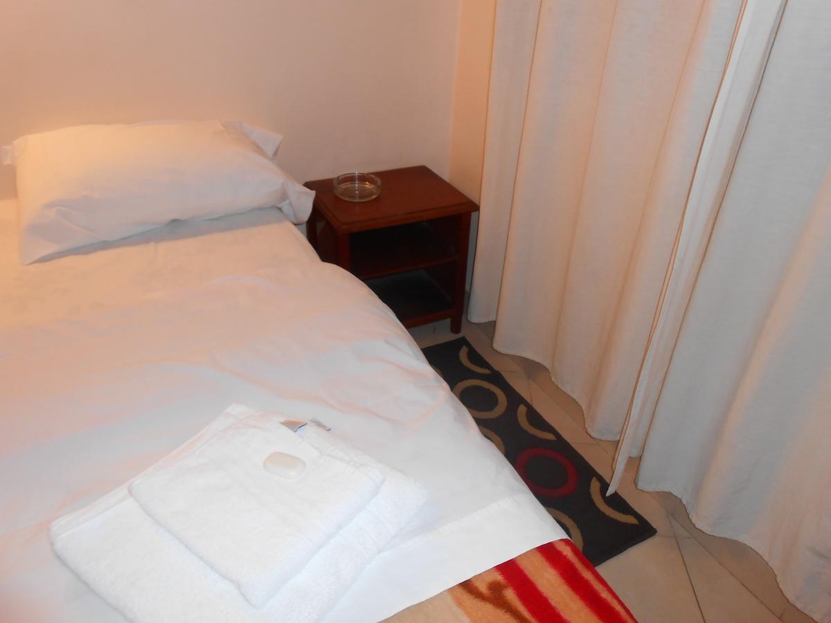 Hotel Florencia Termas de Río Hondo エクステリア 写真